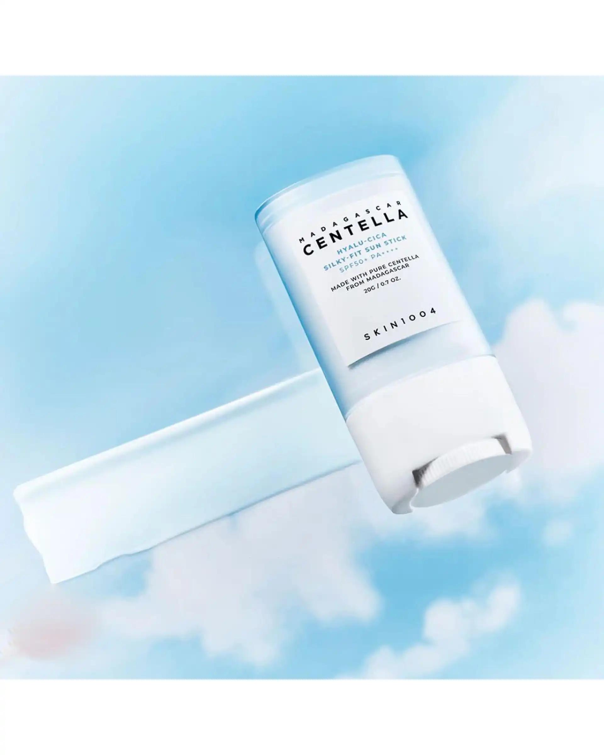 ضد آفتاب استیکی +SPF50 سنتلا اسکین 1004 Skin مدل Hyalu Cica حجم 20ml