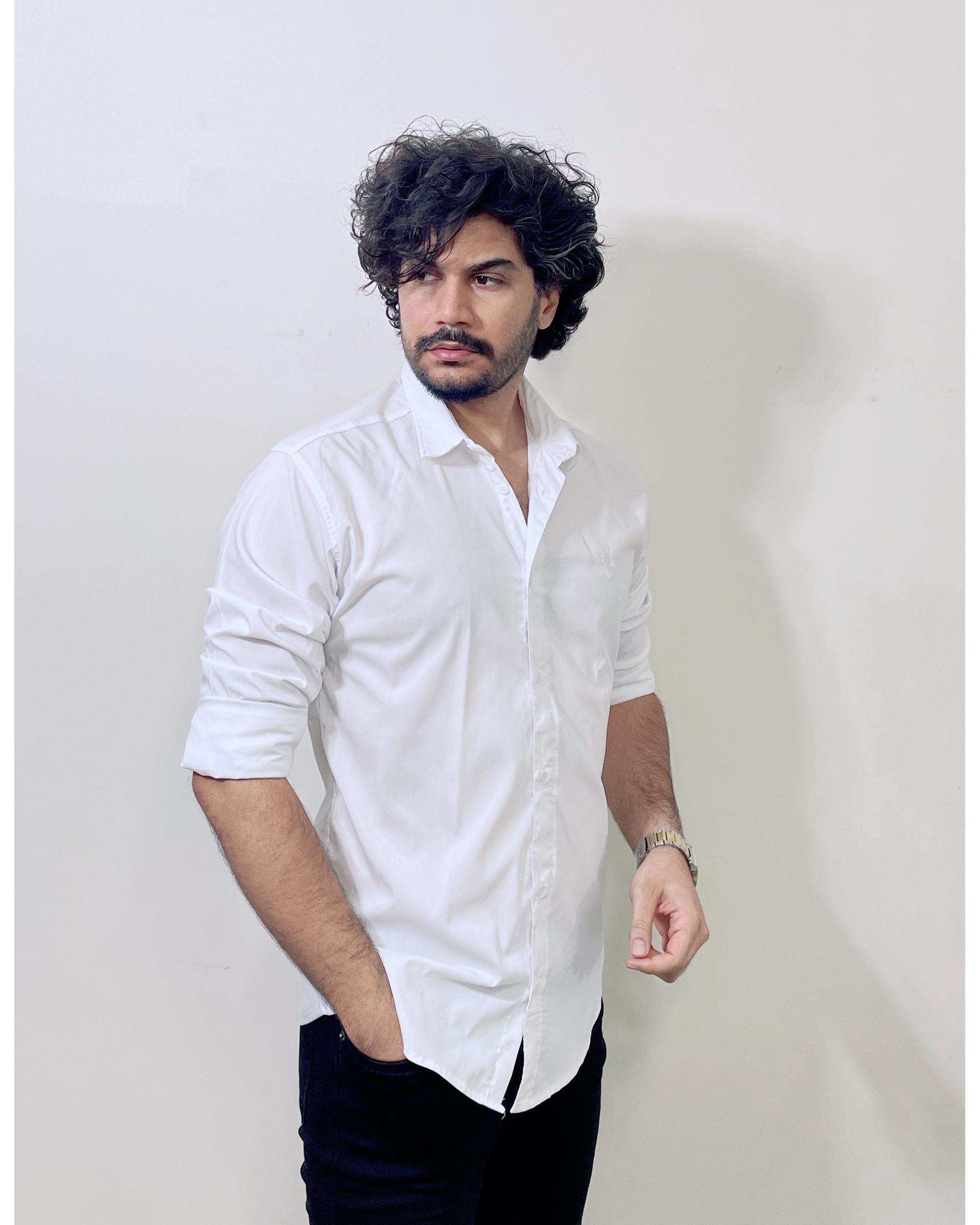 پیراهن مردانه تترون سفید دیورسو Diverso کد 4873