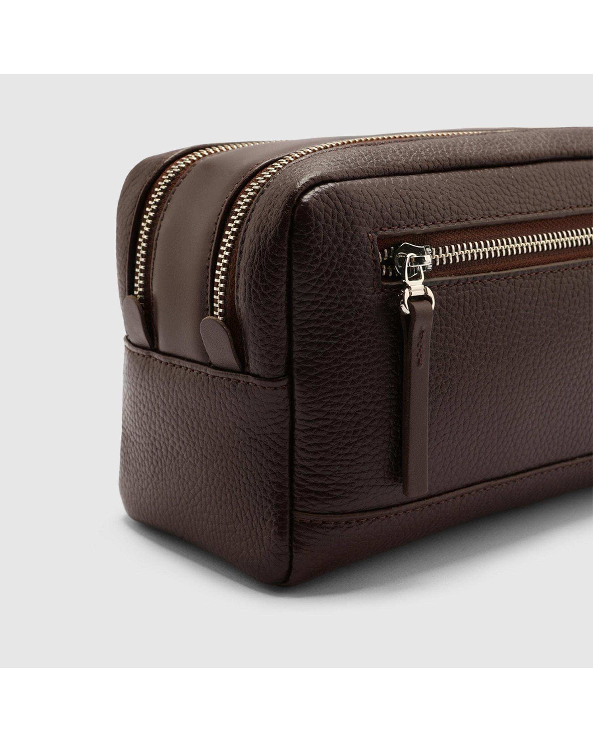 کیف دستی چرم طبیعی مردانه فلوتر قهوه ای اورز Orez مدل NEDکد COM103