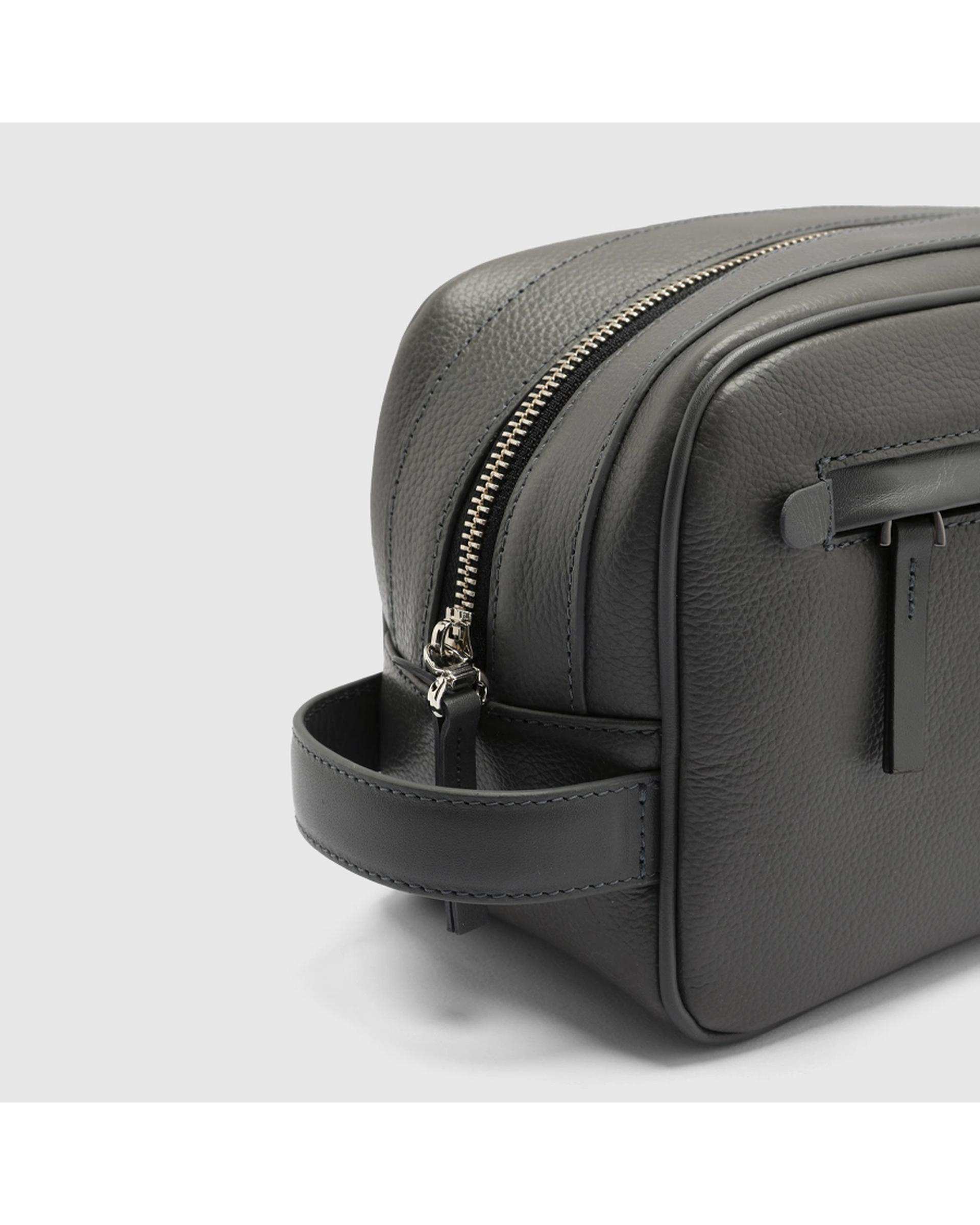 کیف دستی چرم طبیعی مردانه فلوتر طوسی اورز Orez مدل ROBBکد COM104