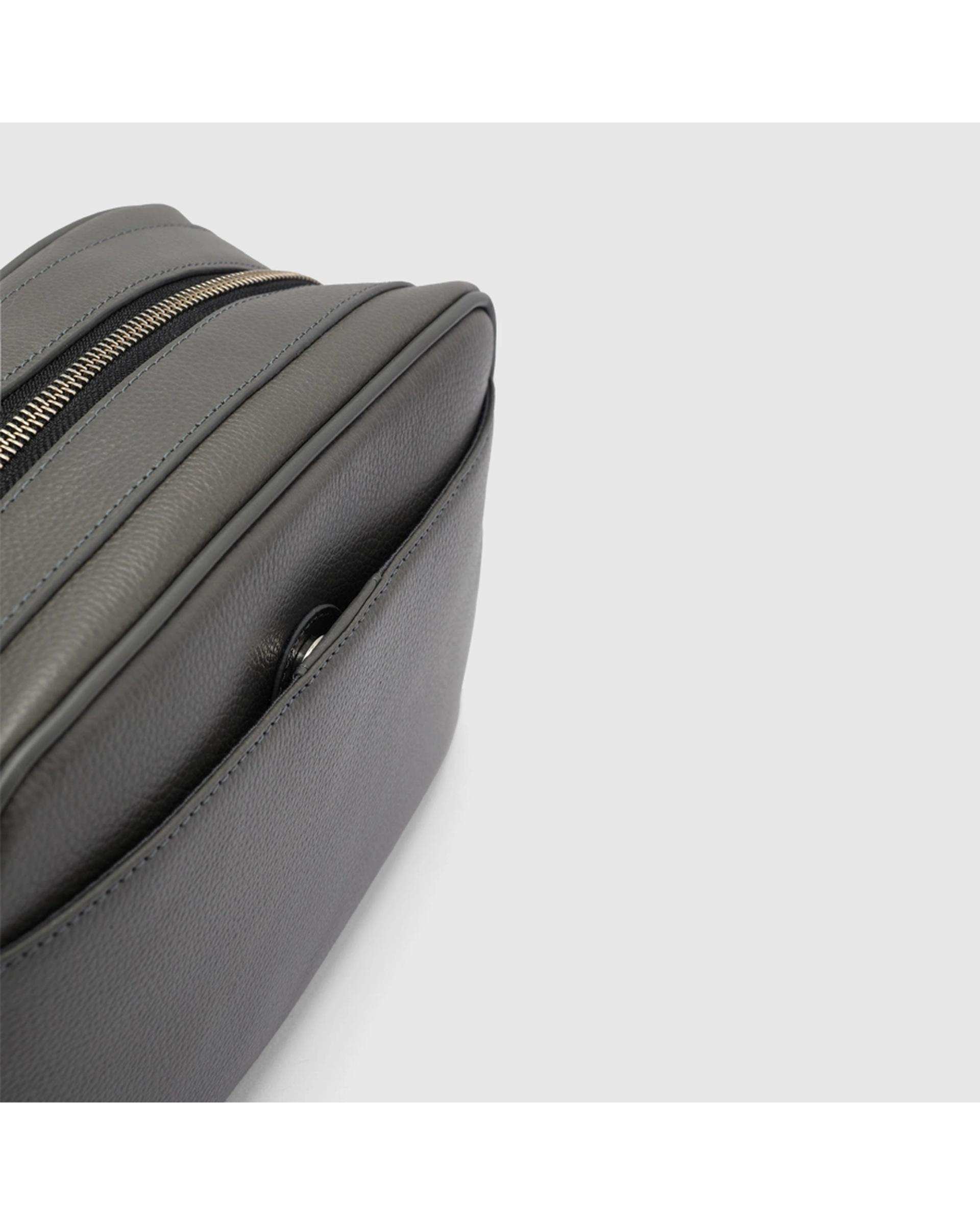 کیف دستی چرم طبیعی مردانه فلوتر طوسی اورز Orez مدل ROBBکد COM104