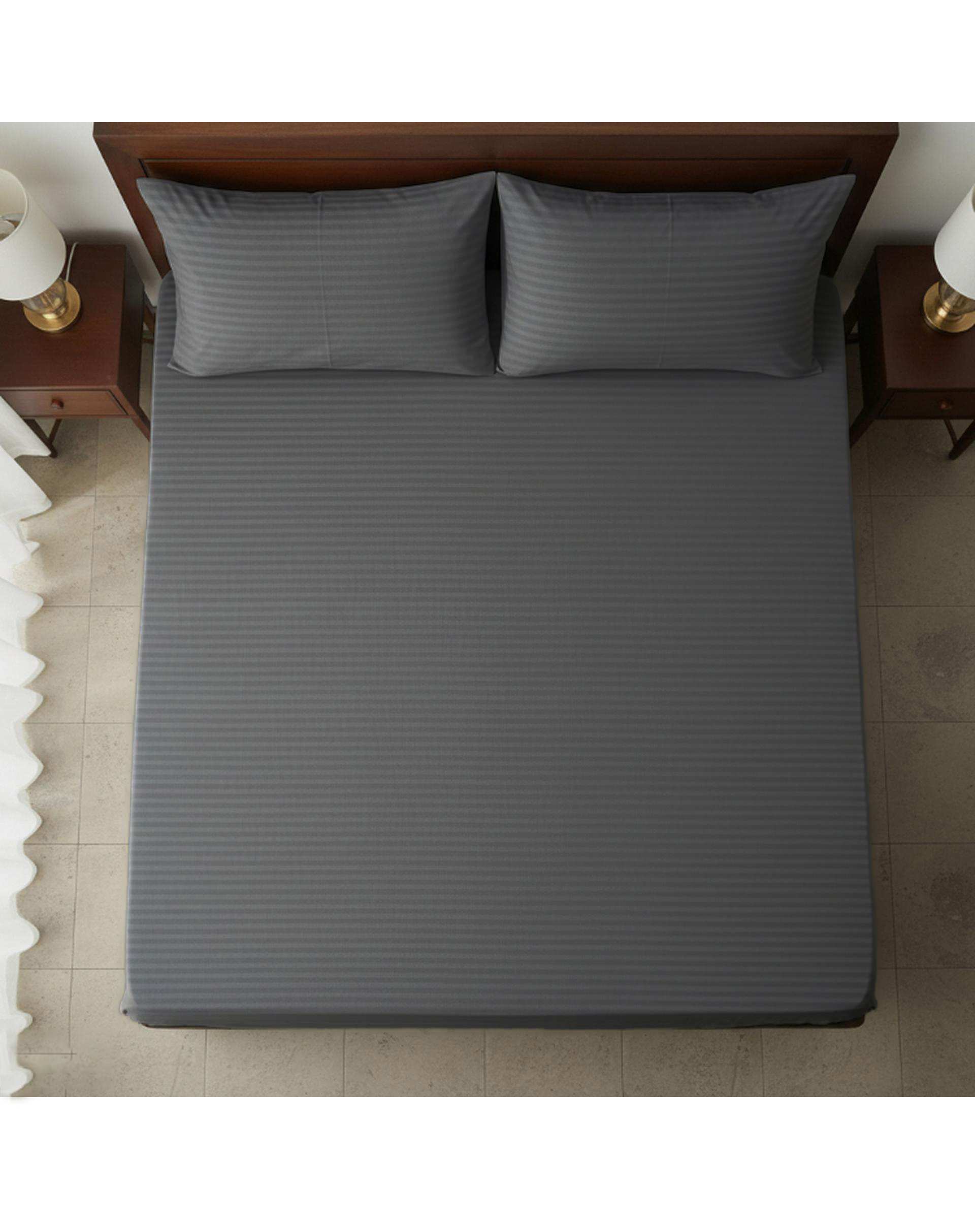 ست ملحفه و روبالشی دو نفره 3 تکه طوسی تیره مانیکا هوم Monica Home مدل COTTON PARALLEL