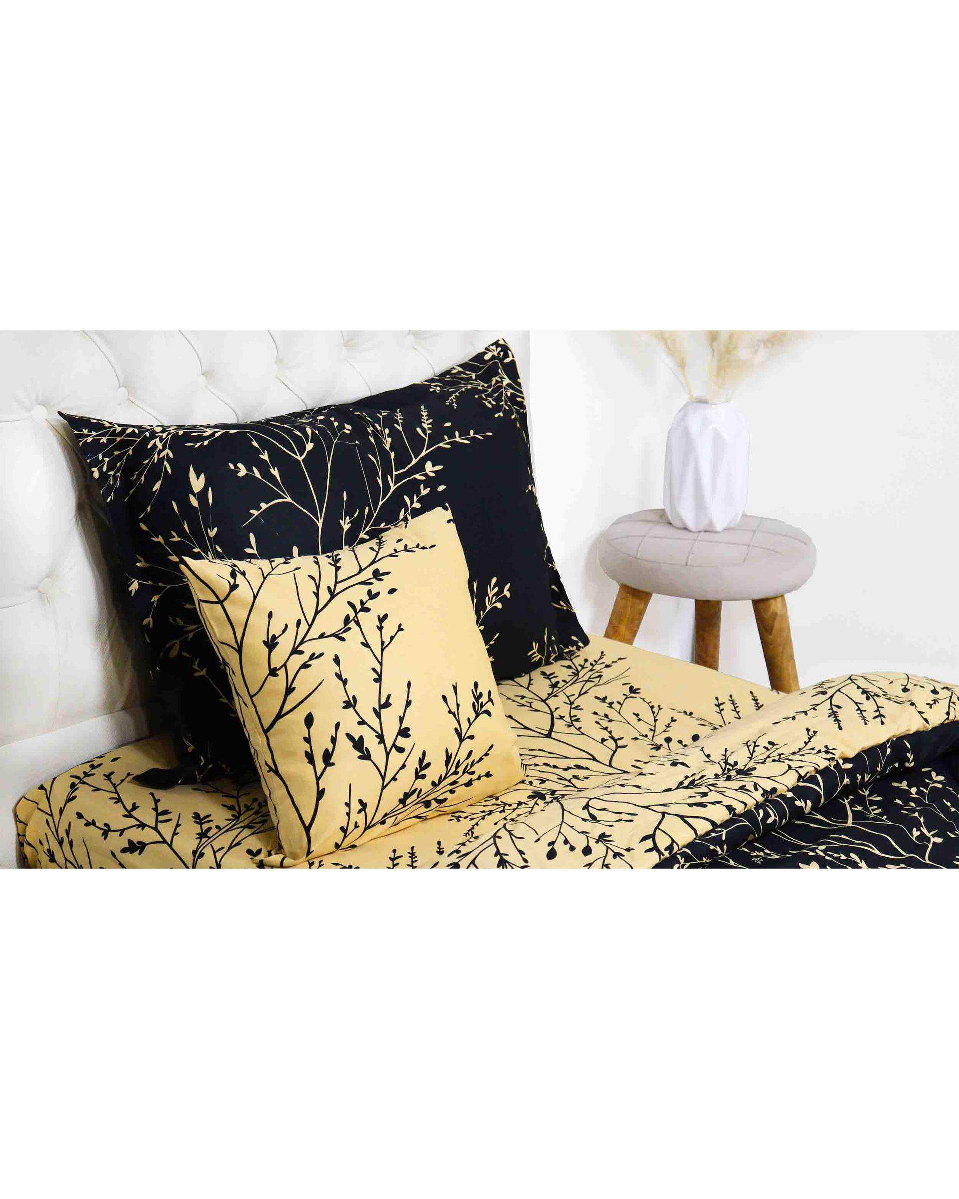 سرویس خواب یک نفره 4 تکه مشکی مانیکا هوم Monica Home مدل Ada Gold