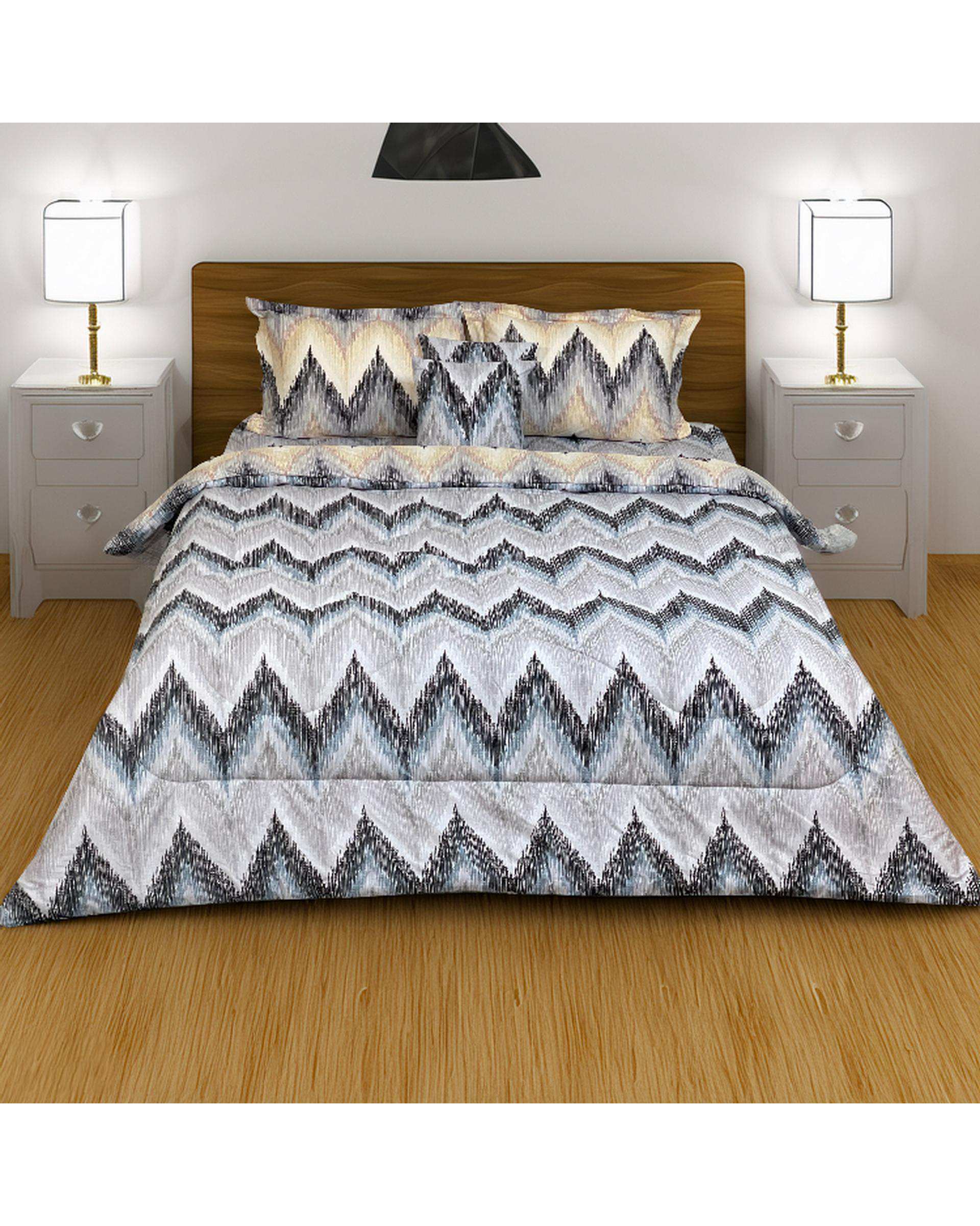 سرویس خواب دو نفره 6 تکه کرم مانیکا هوم Monica Home مدل چیاکو
