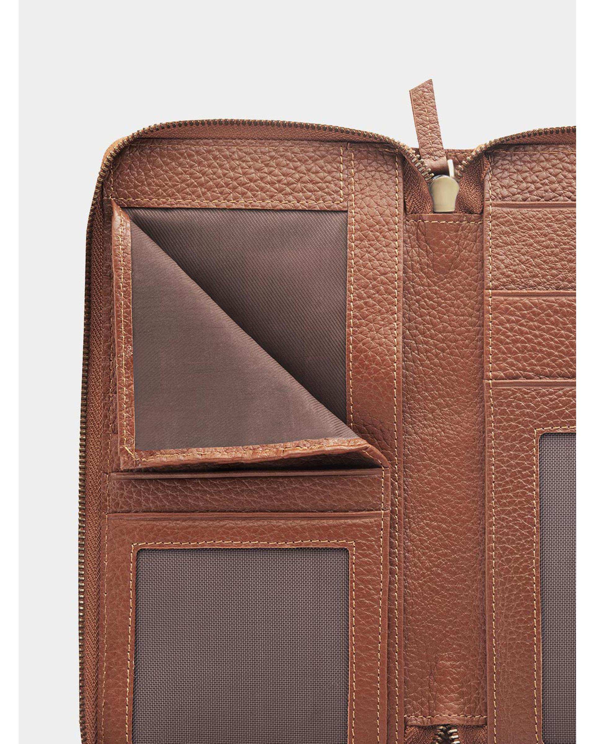 جلد دسته چک چرم عسلی نوین چرم Novin Leather مدل کسری فلوتر BNC338
