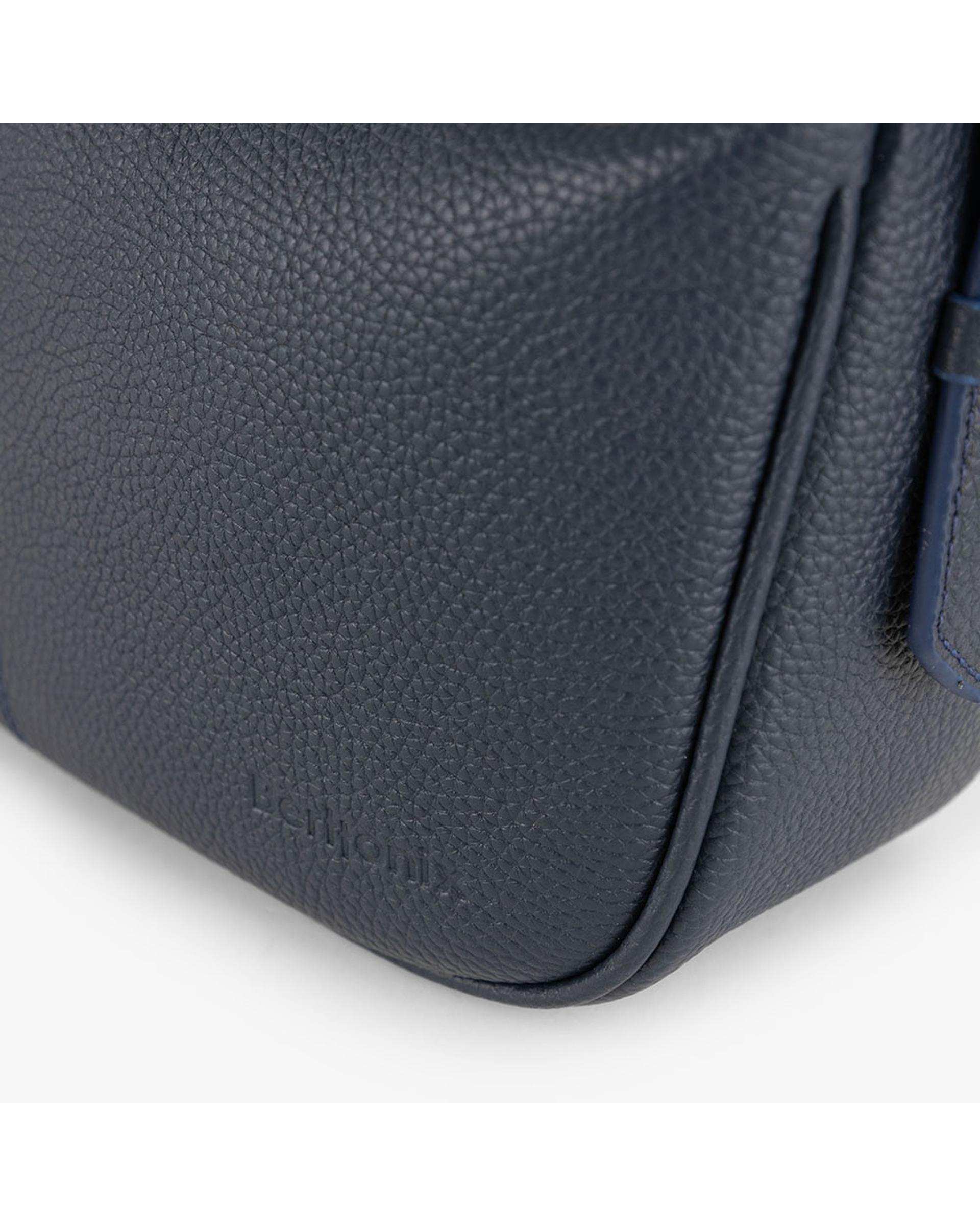 کیف چرم زنانه سرمه ای برتونیکس Berttonix کد 4048-697