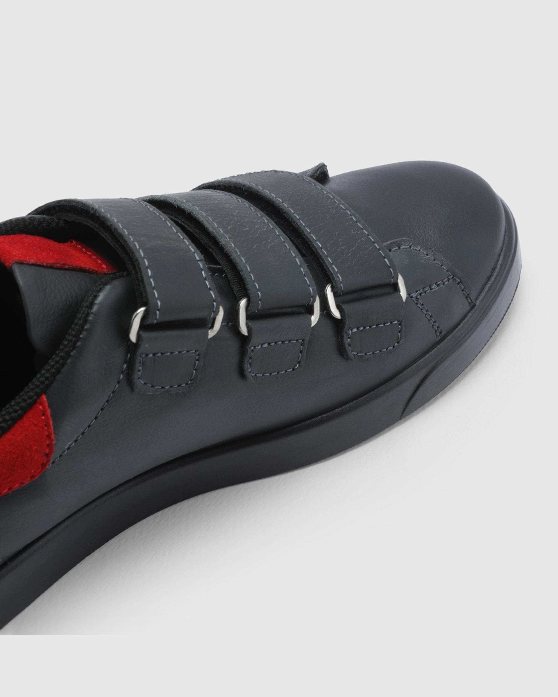 کفش چرم زنانه مشکی قرمز اورز OREZ مدل MIA VELCRO کد WCK218