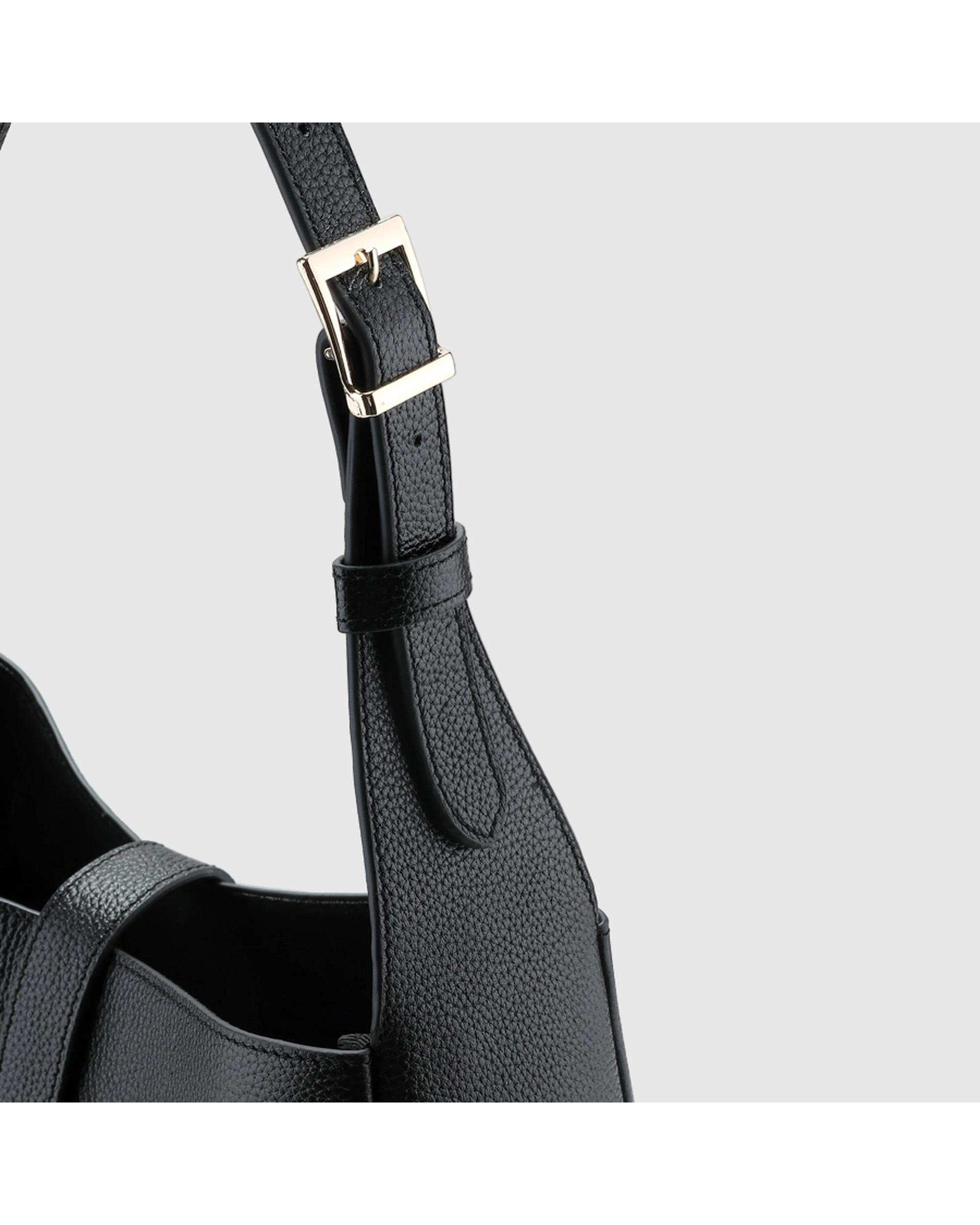 کیف دوشی چرم زنانه مشکی اورز OREZ مدل FEBI کد SHB103