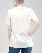 تی شرت زنانه نخی یقه گرد سفید جی پی ای